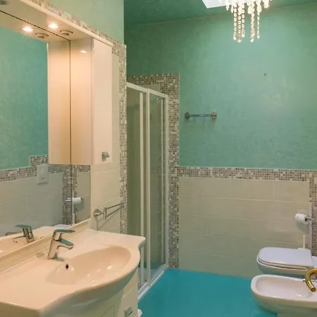 Garda Blue Lake Home Luxury Appartment Desenzano del Garda Exterior photo