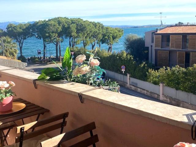 Garda Blue Luxury Apartment *